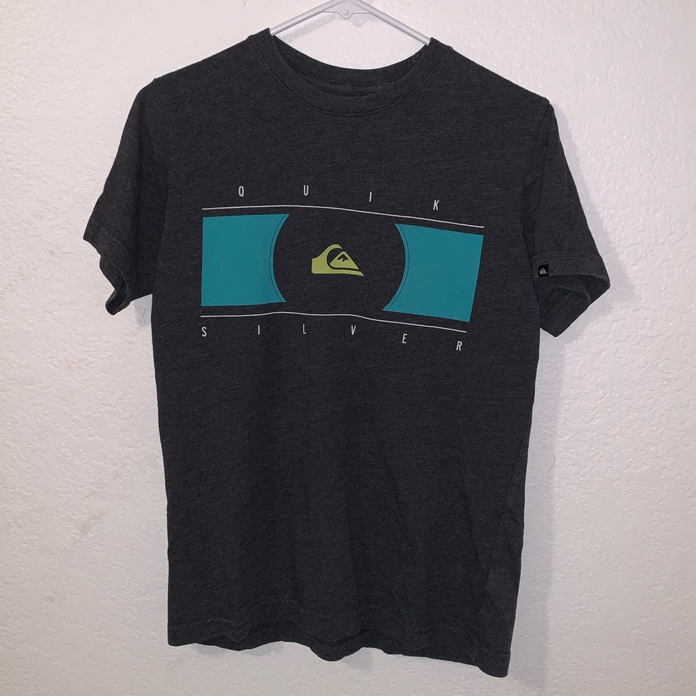 Quicksilver t-shirt
